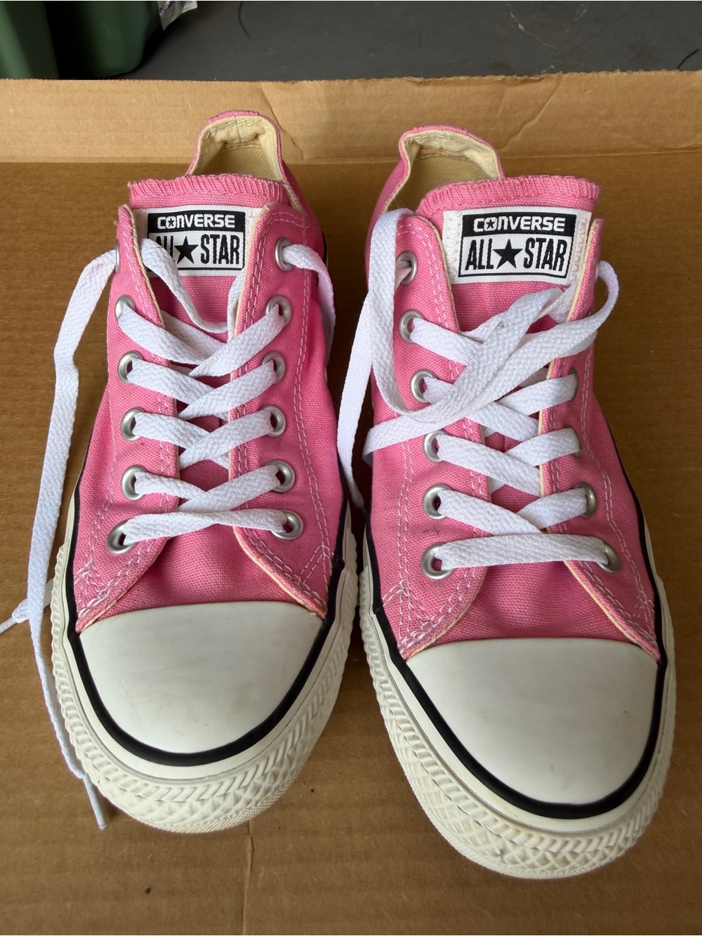 Converse All Star Chuck Taylor Pink Low Top Sneakers Size 8 women (6 men)